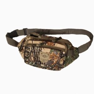 Camo fanny pack / crossbody bag
